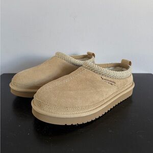 Koolaburra Tan Suede Slippers